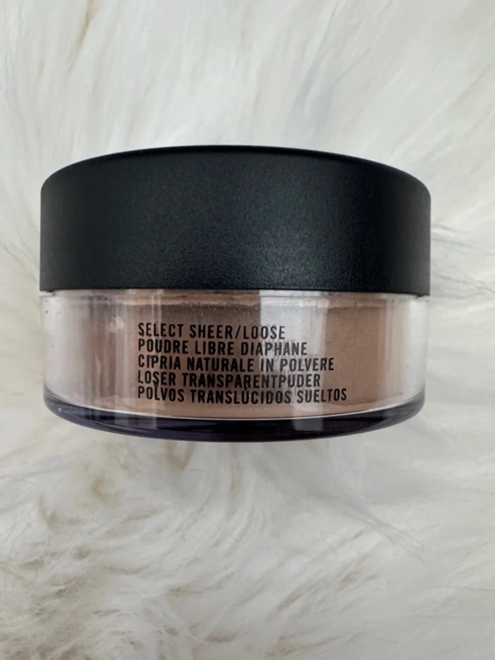 🆕 MAC Select Sheer Loose Powder - NW20